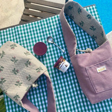 Cargar imagen en el visor de la galería, Cucurucho Bag bolso reversible hecho en España