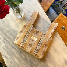 Load image into Gallery viewer, Brindis Bag bolso terciopelo reversible Solet
