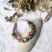 Load image into Gallery viewer, Diadema de seda bordada tela de fallera