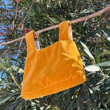 Cargar imagen en el visor de la galería, velvet mustard bag