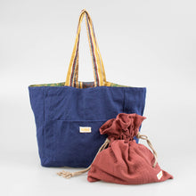 Load image into Gallery viewer, Bolso tote bag reversible hecho a mano en España