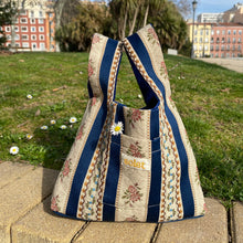 Load image into Gallery viewer, Marino Bag bolso reversible estampado flores