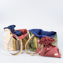 Load image into Gallery viewer, Bolso tote bag reversible hecho a mano en España