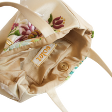 Cargar imagen en el visor de la galería, Bolso de seda hecho a mano en España
